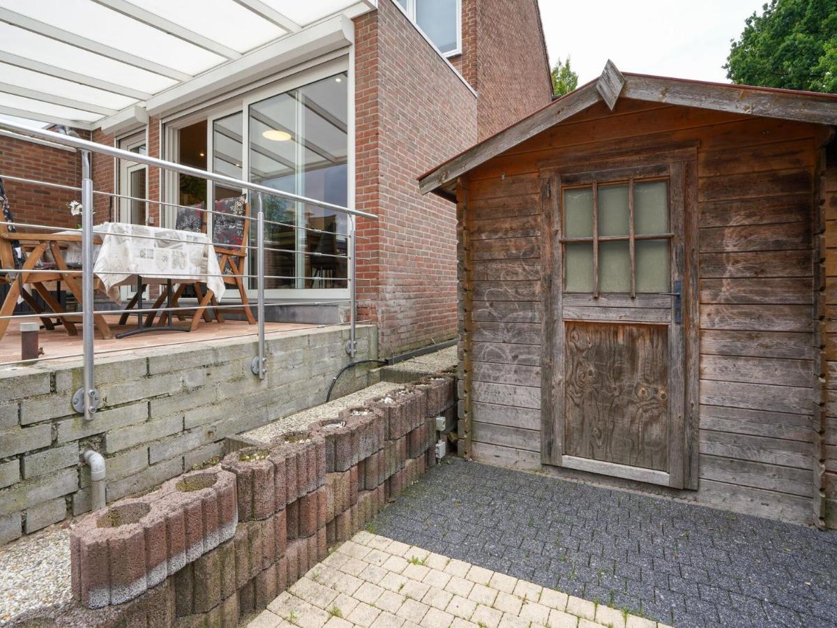 Terraced House In Kerkrade With A Gardenヴィラ エクステリア 写真