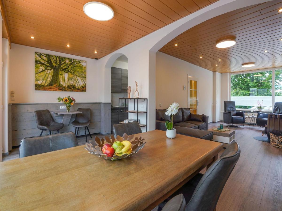 Terraced House In Kerkrade With A Gardenヴィラ エクステリア 写真